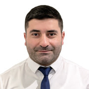 Исаханян Артур, Продавец-консультант