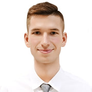 Капченков Илья, Продавец-консультант