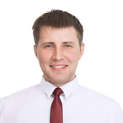 Колесников Максим, Продавец-консультант