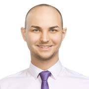 Морозов Роман, Продавец-консультант