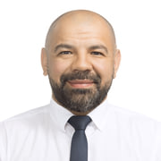 Сараев Александр, Продавец-консультант