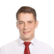 Жуков Артем, Мастер-консультант