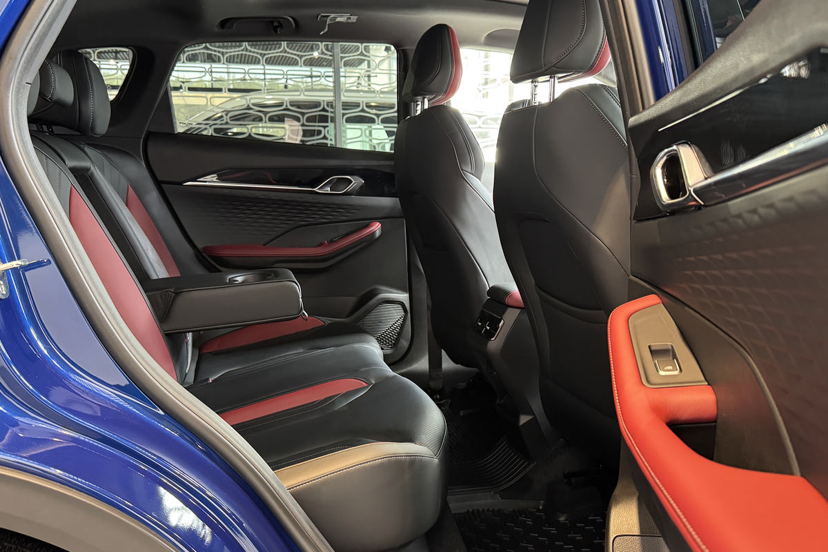 Фото BELGEE X50+ I Престиж Синий металлик I 2026, №9