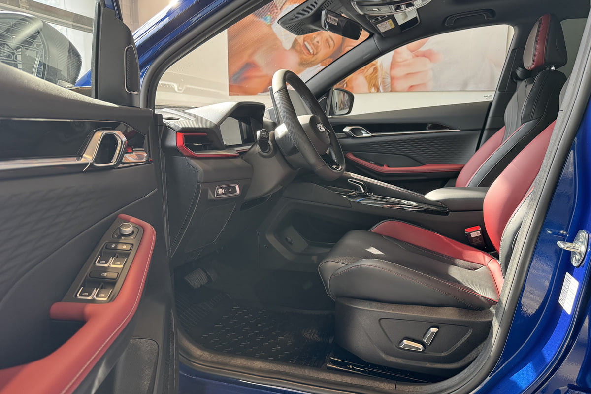 Фото BELGEE X50+ I Престиж Синий металлик I 2026, №7