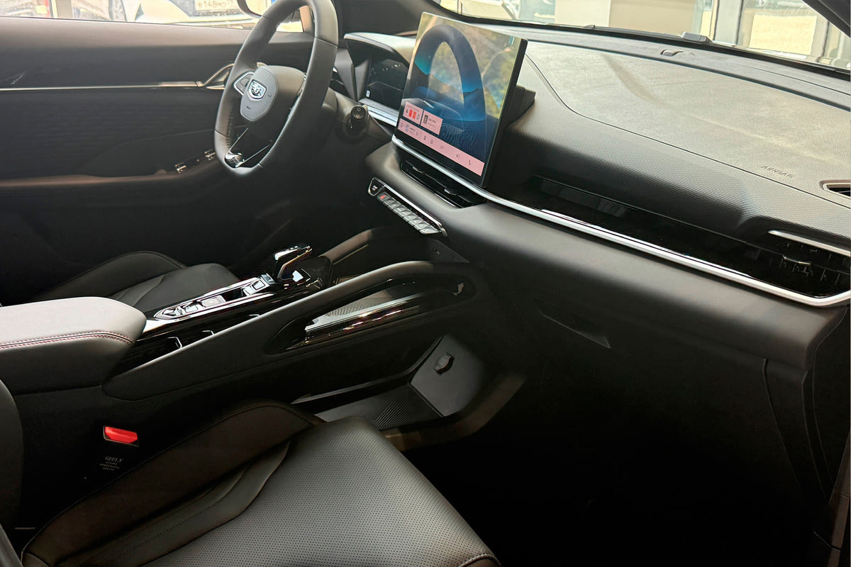 Фото BELGEE X50+ I Стиль Серебристый металлик I 2026, №7