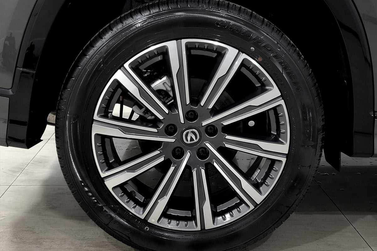 Фото CHANGAN CS75 PLUS III Tech Горный серый III 2024, №4