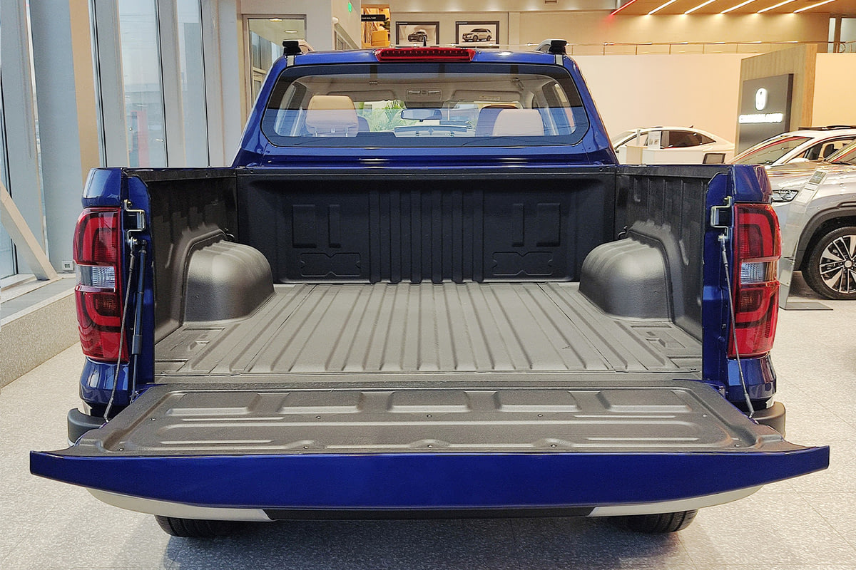 Фото CHANGAN Hunter I Luxe Кобальтовый синий I 2024, №9