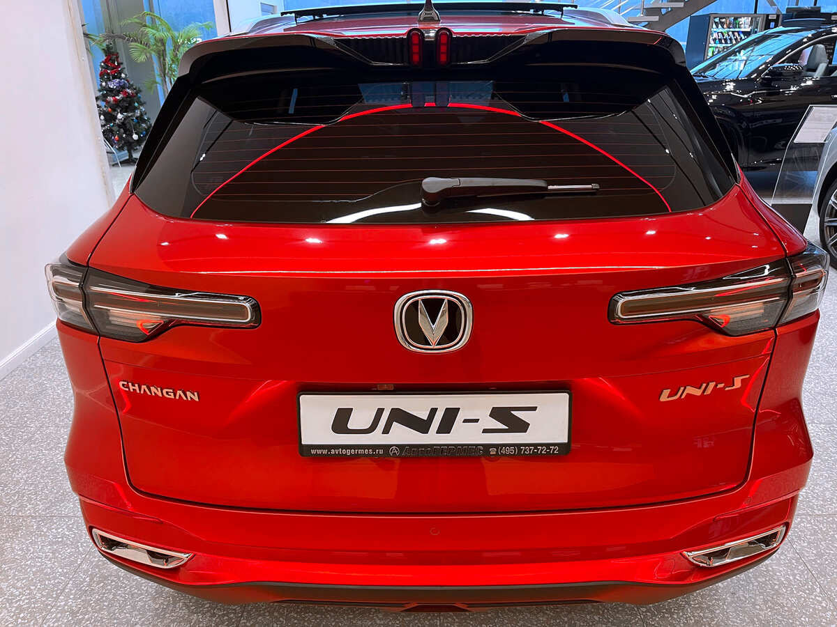 Фото CHANGAN UNI-S I Tech Искрящийся красный I 2024, №4