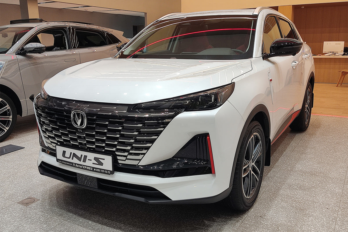 Фото CHANGAN UNI-S I Tech Перламутровый белый I 2025, №1