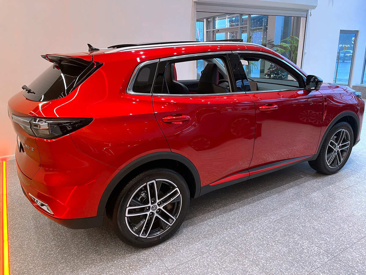 Фото CHANGAN UNI-S I Tech Искрящийся красный I 2024, №3