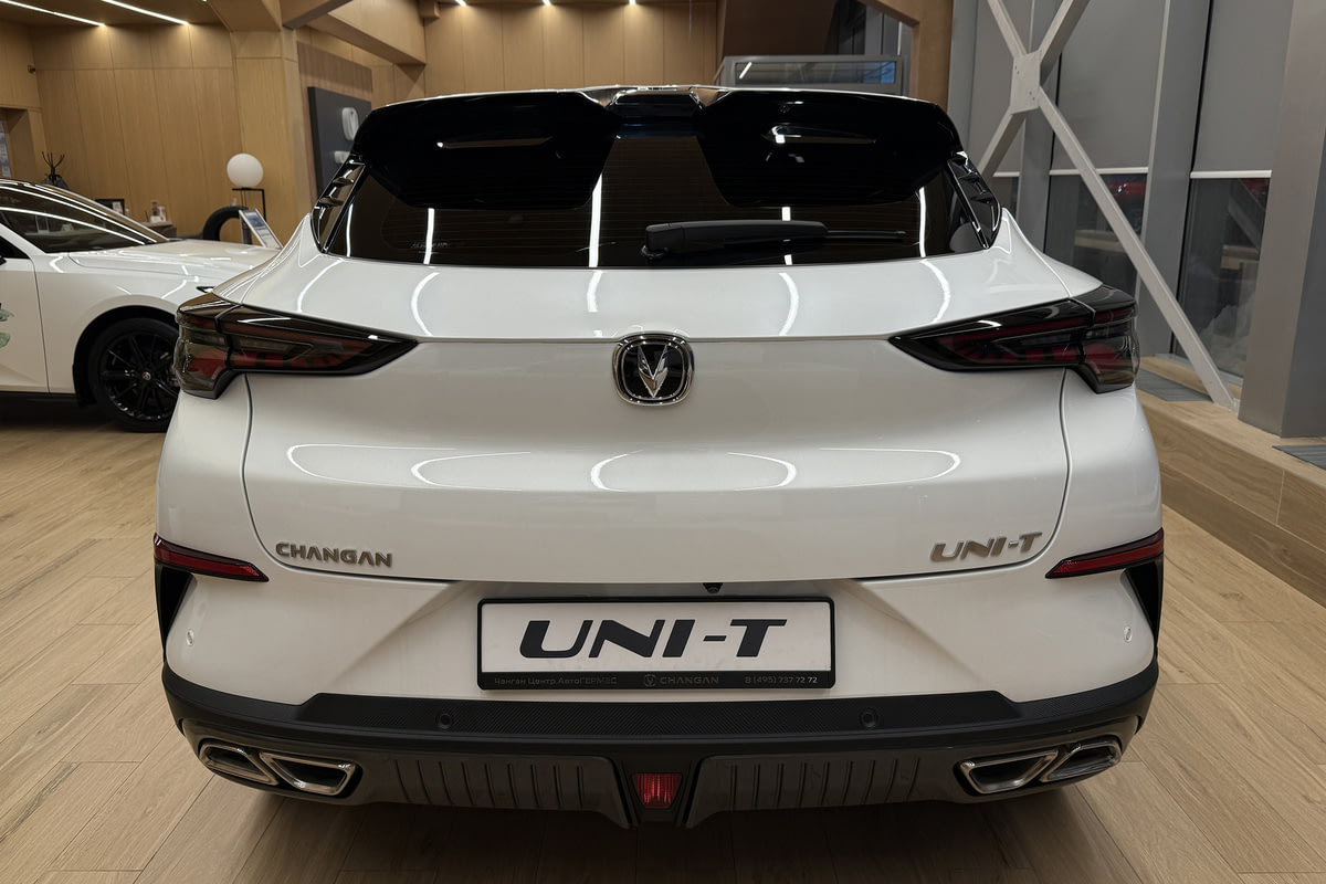 Фото CHANGAN UNI-T I Техно Перламутровый белый I 2024, №3