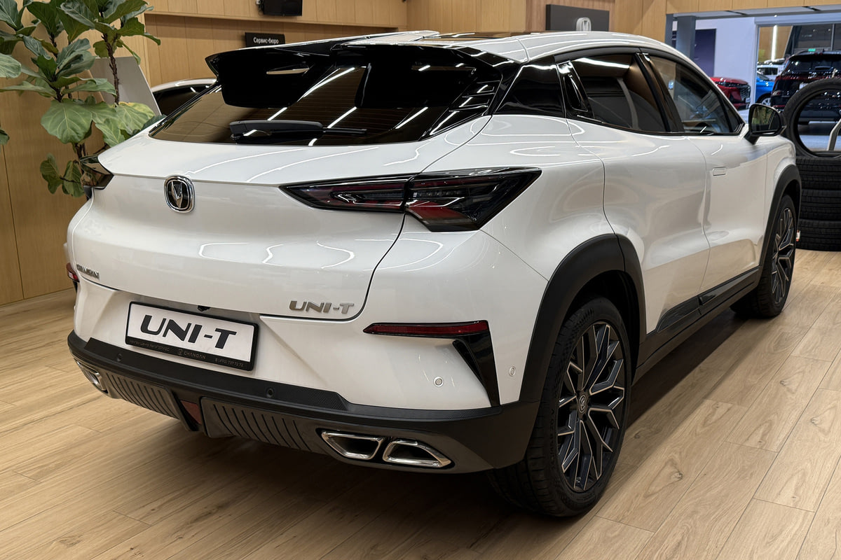 Фото CHANGAN UNI-T I Техно Перламутровый белый I 2024, №2