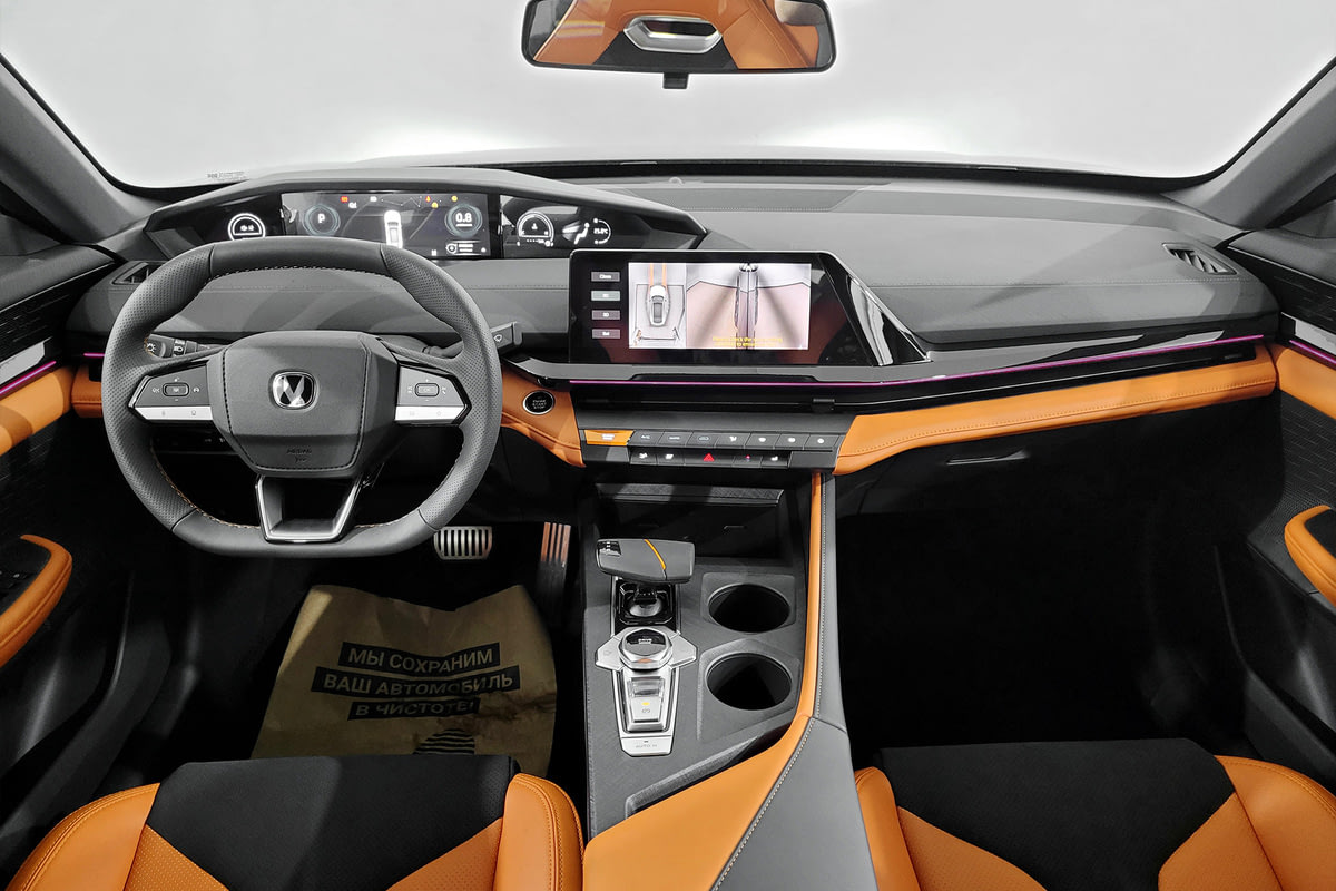 Фото CHANGAN UNI-V I Luxe Искрящийся серый I 2025, №5