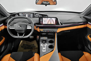 Фото CHANGAN UNI-V Luxe