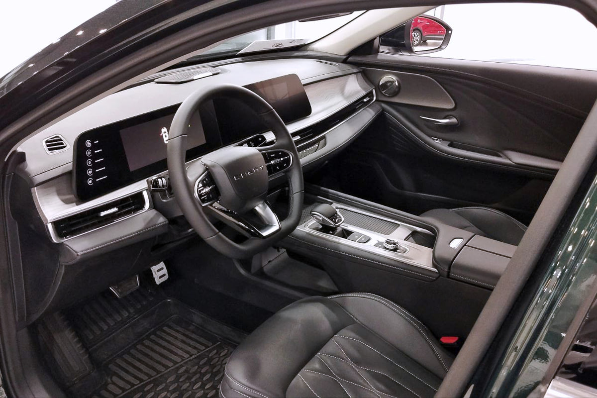 Фото CHERY Arrizo 8 I Active Глубокий черный I 2025, №7