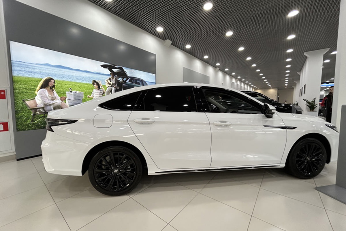 Фото CHERY Arrizo 8 I Ультра чёрный Белый I 2025, №2