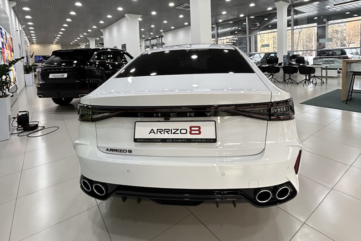 Фото CHERY Arrizo 8 I Ultra Black Искрящийся белый I 2025, №3