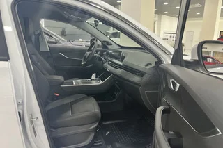 CHERY TENET T4L I Актив Искрящийся белый I 2026, №7