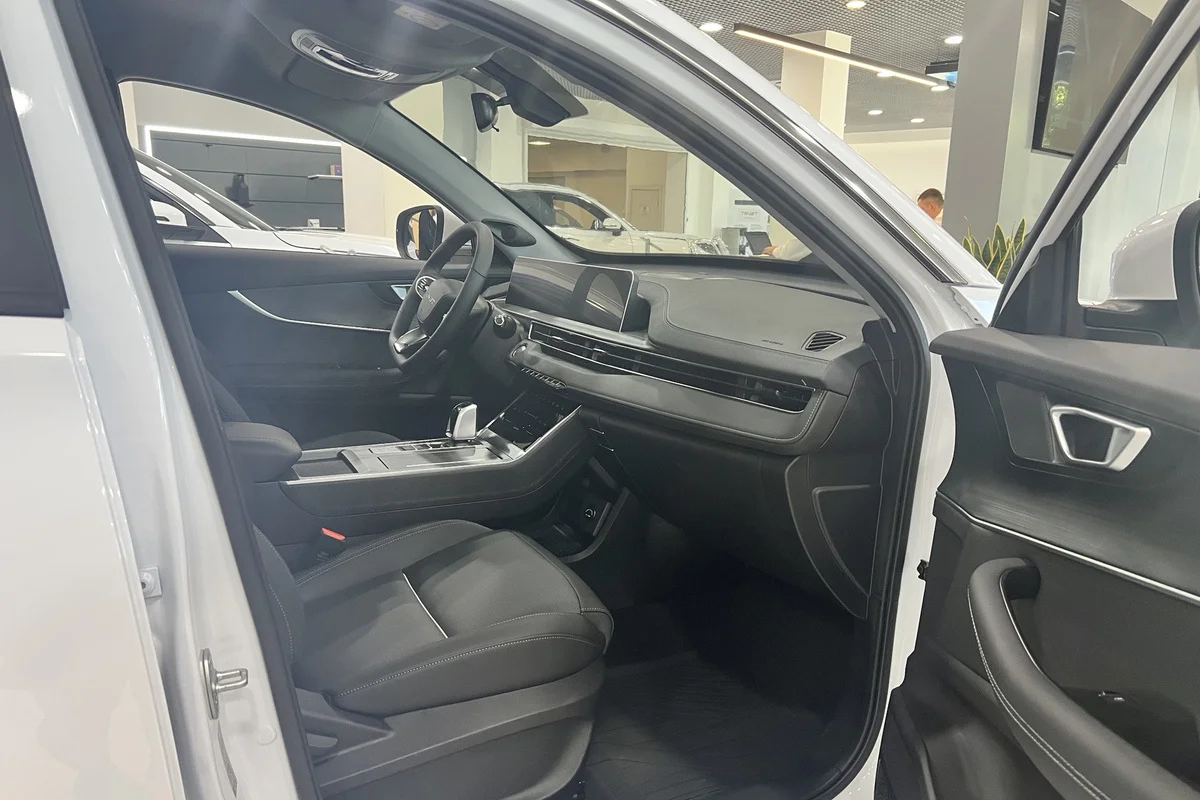 Фото CHERY TENET T4L I Прайм Искрящийся белый I 2026, №7