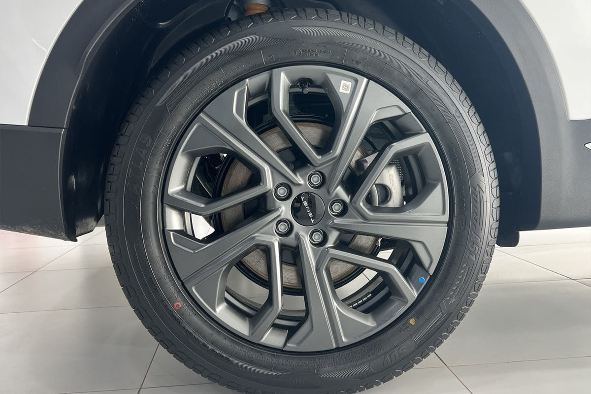 Фото CHERY TENET T7 I Прайм Искрящийся белый I 2026, №3