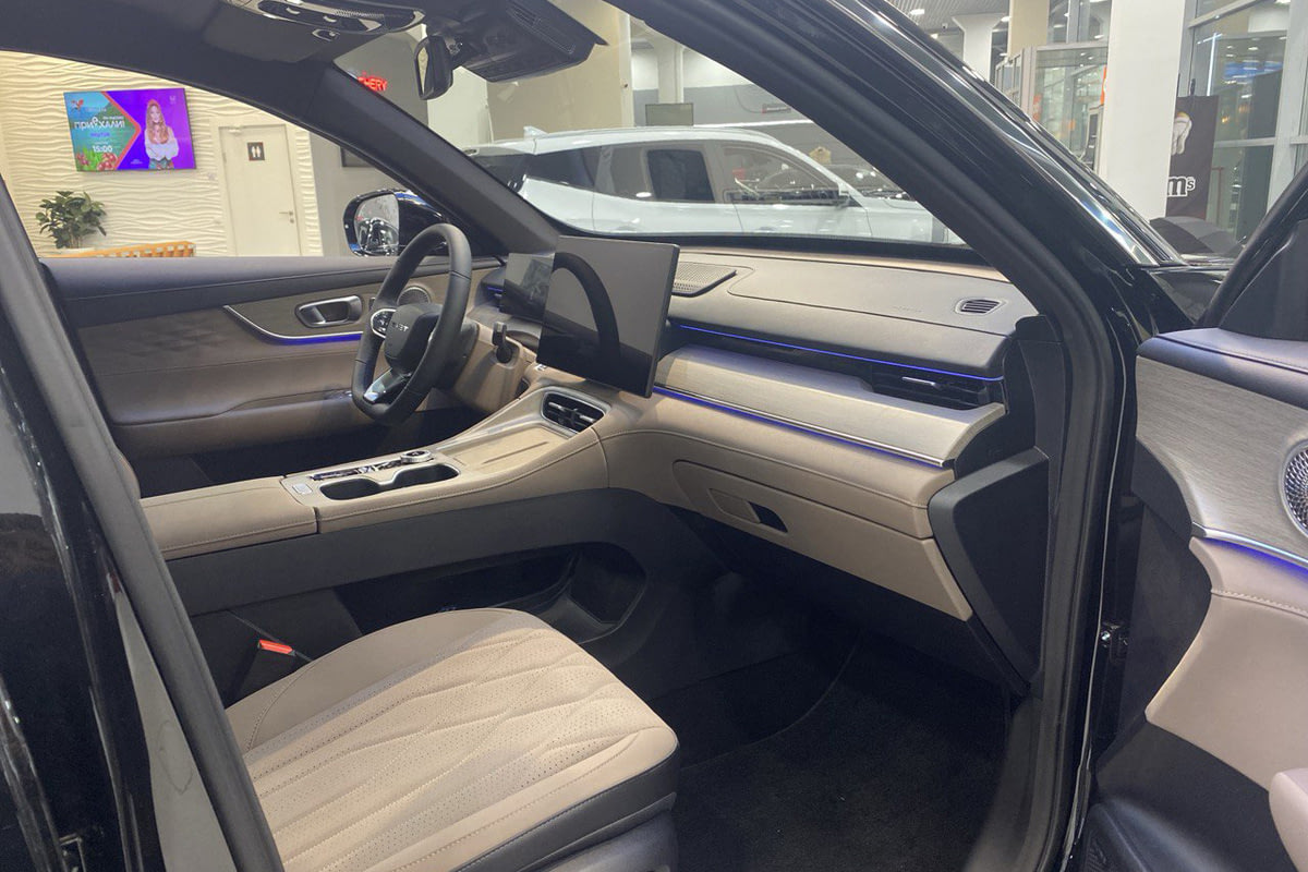 Фото CHERY TENET T8 I Ultra Глубокий черный I 2025, №7