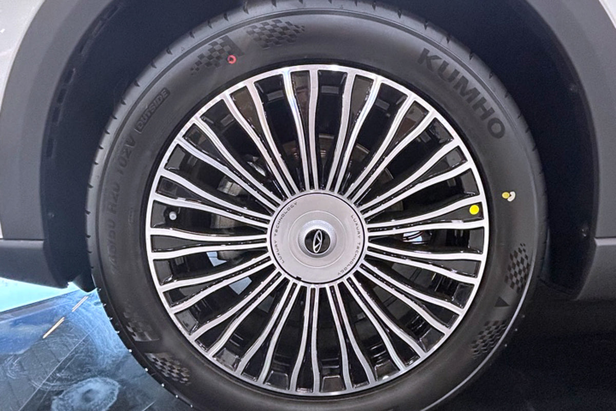 Фото CHERY Tiggo 9 I Ultra Искрящийся белый I 2024, №9