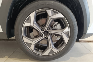 Фото GEELY Atlas Flagship