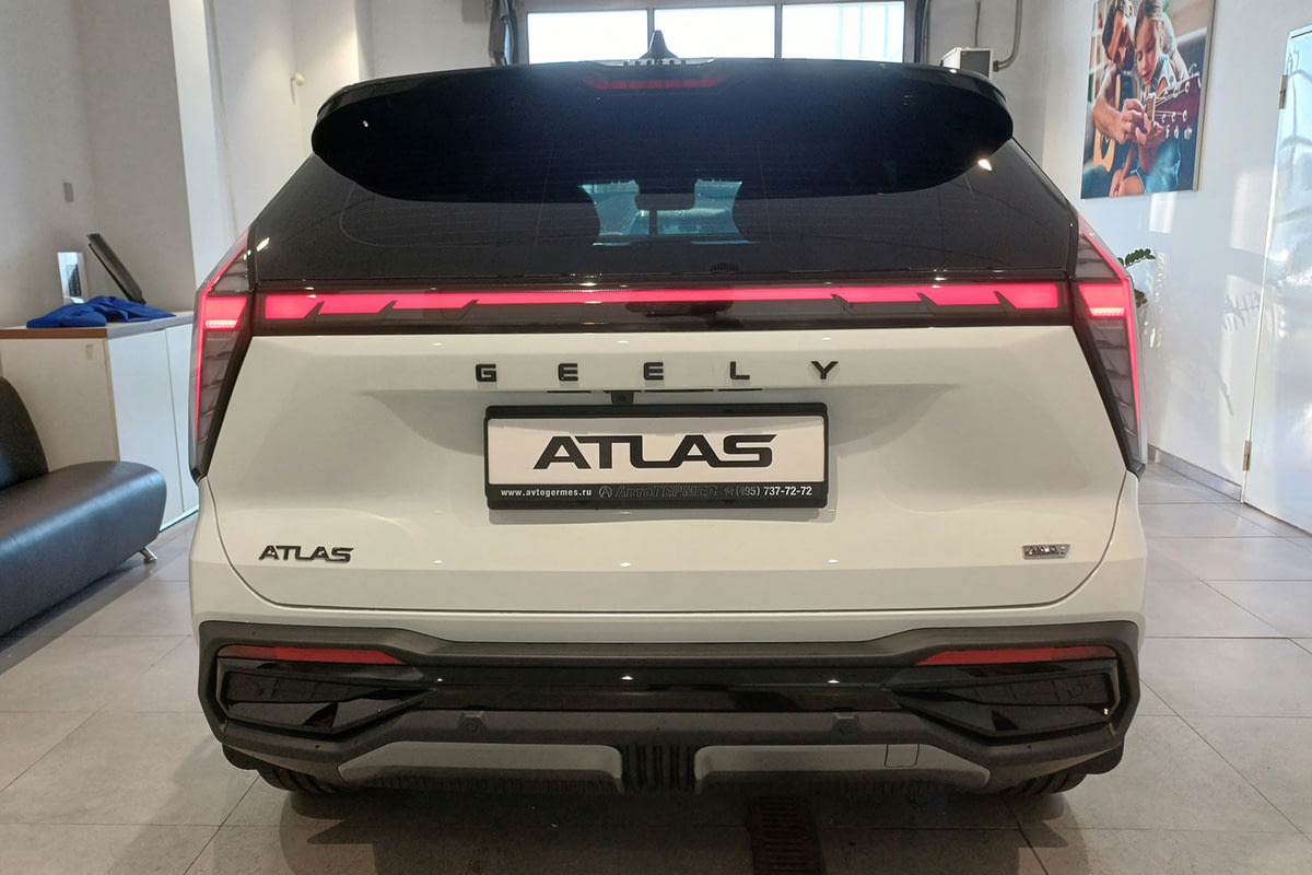Фото GEELY Atlas II Flagship Sport Белый II 2025, №3