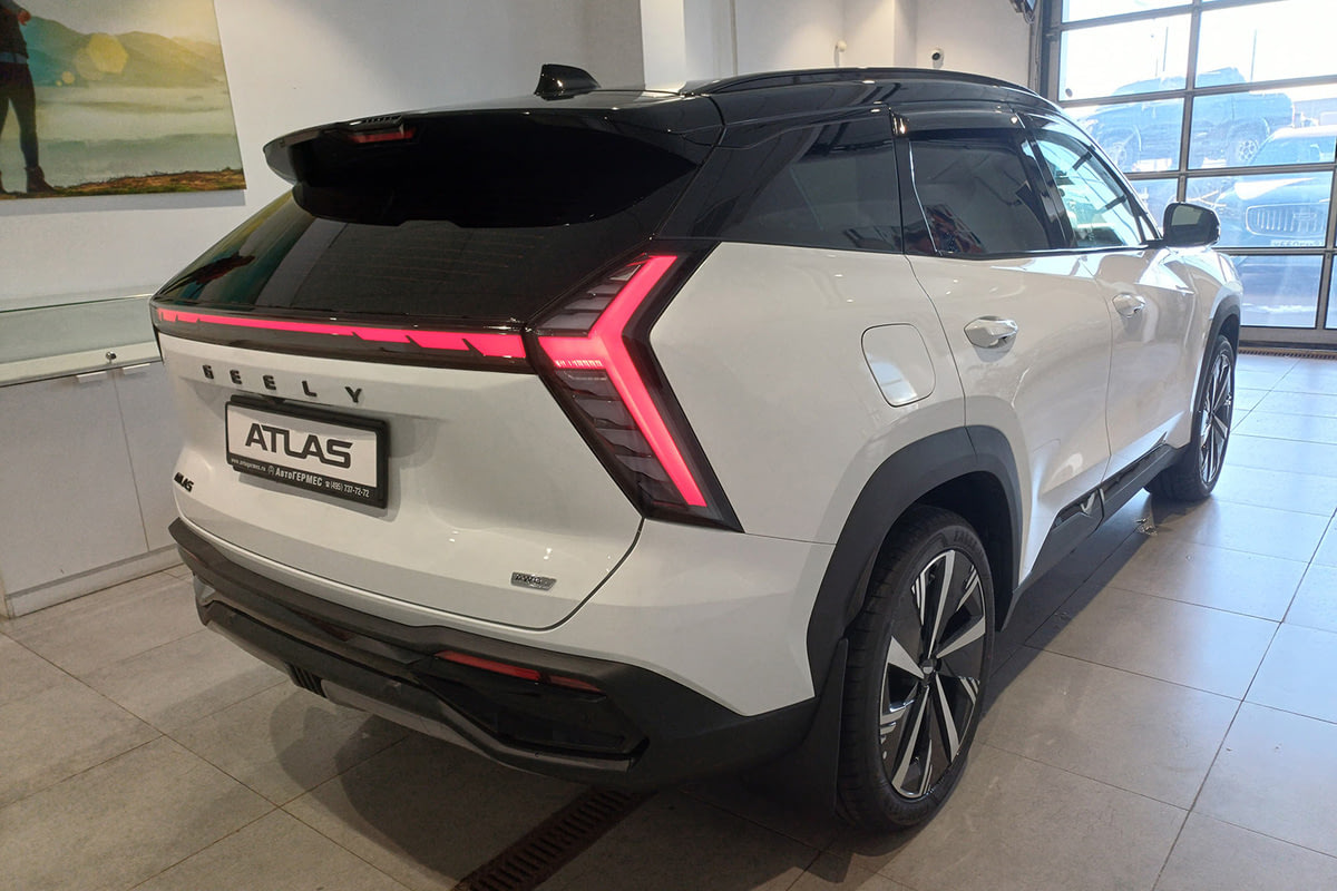 Фото GEELY Atlas II Flagship Sport Белый II 2025, №2