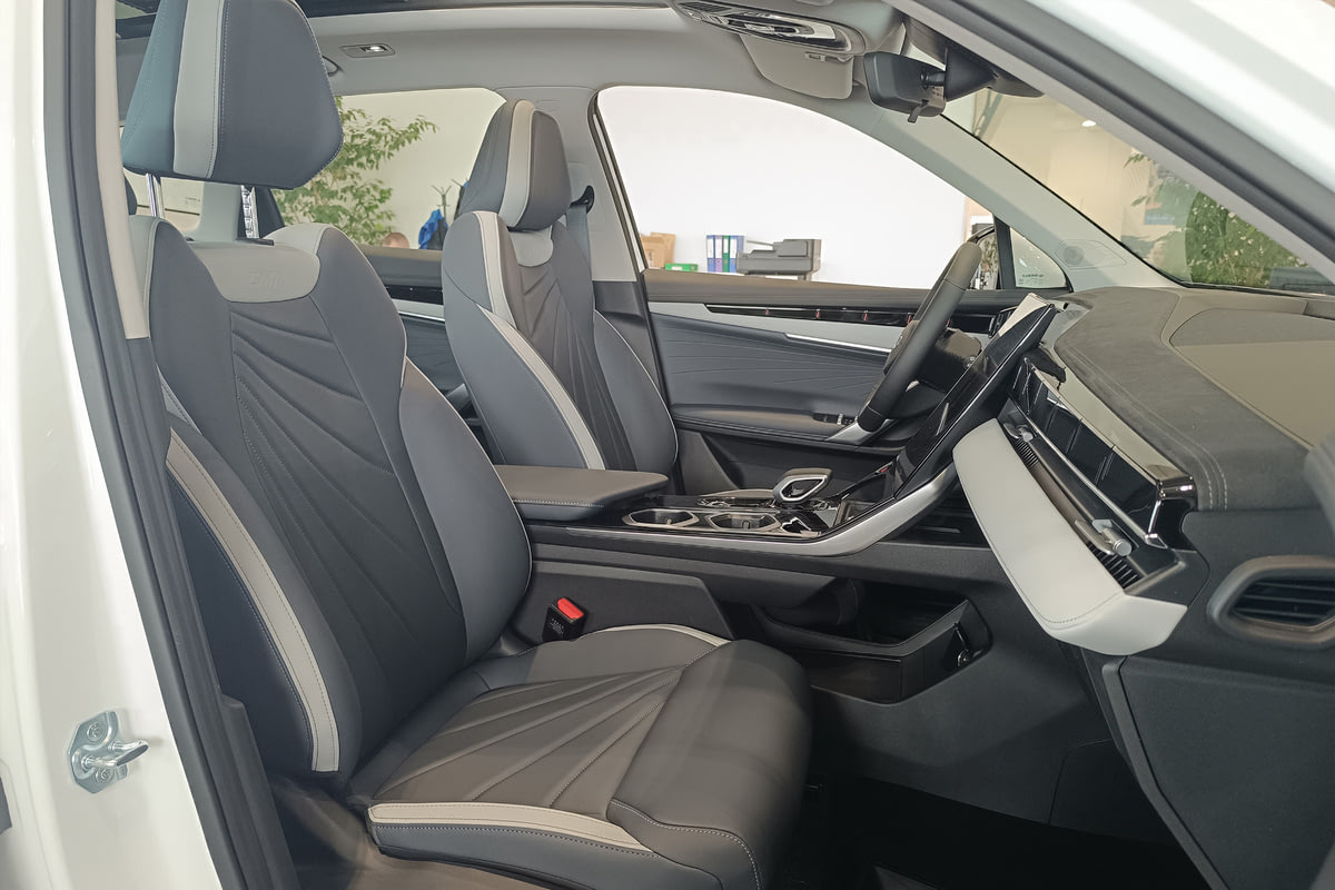 Фото GEELY Atlas II Люкс Белый II 2026, №7