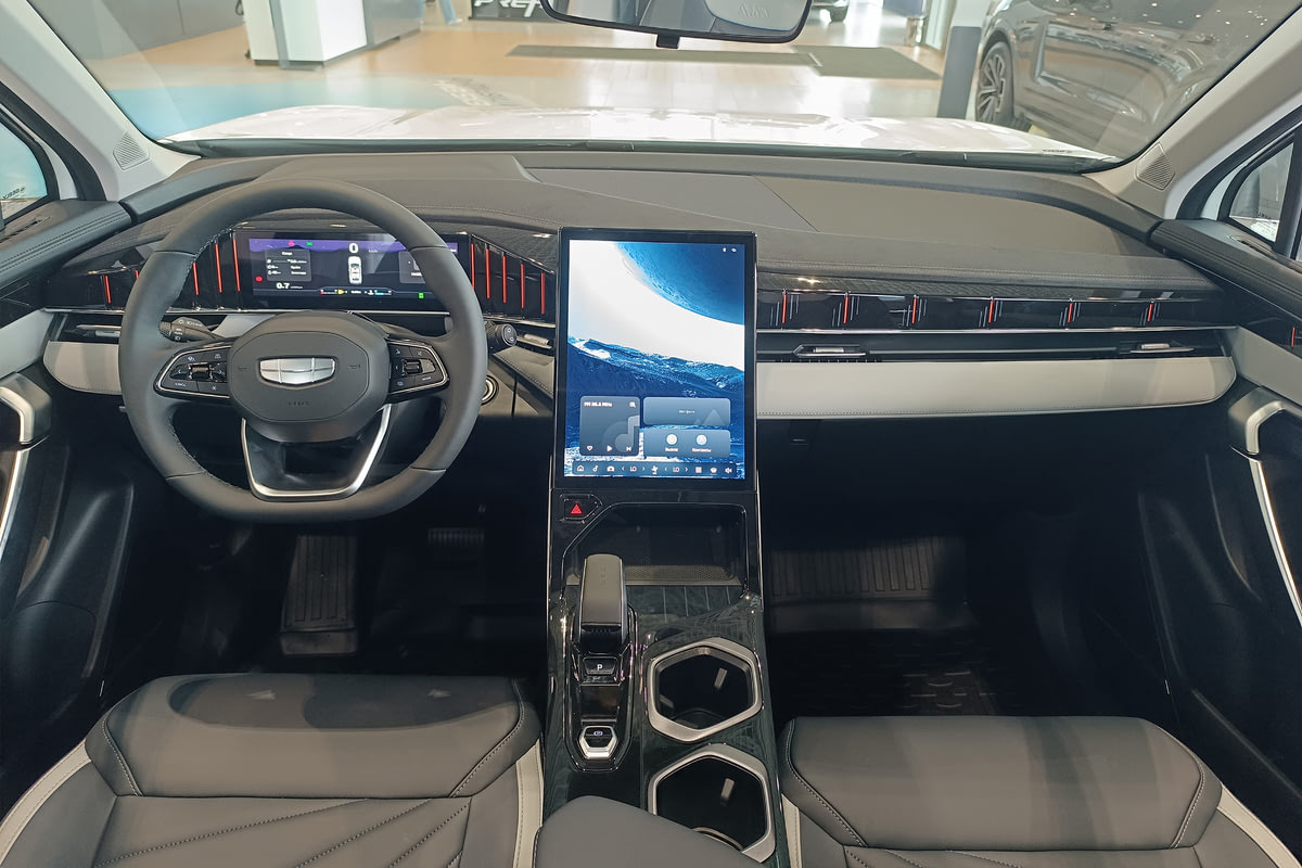 Фото GEELY Atlas II Люкс Белый II 2026, №5