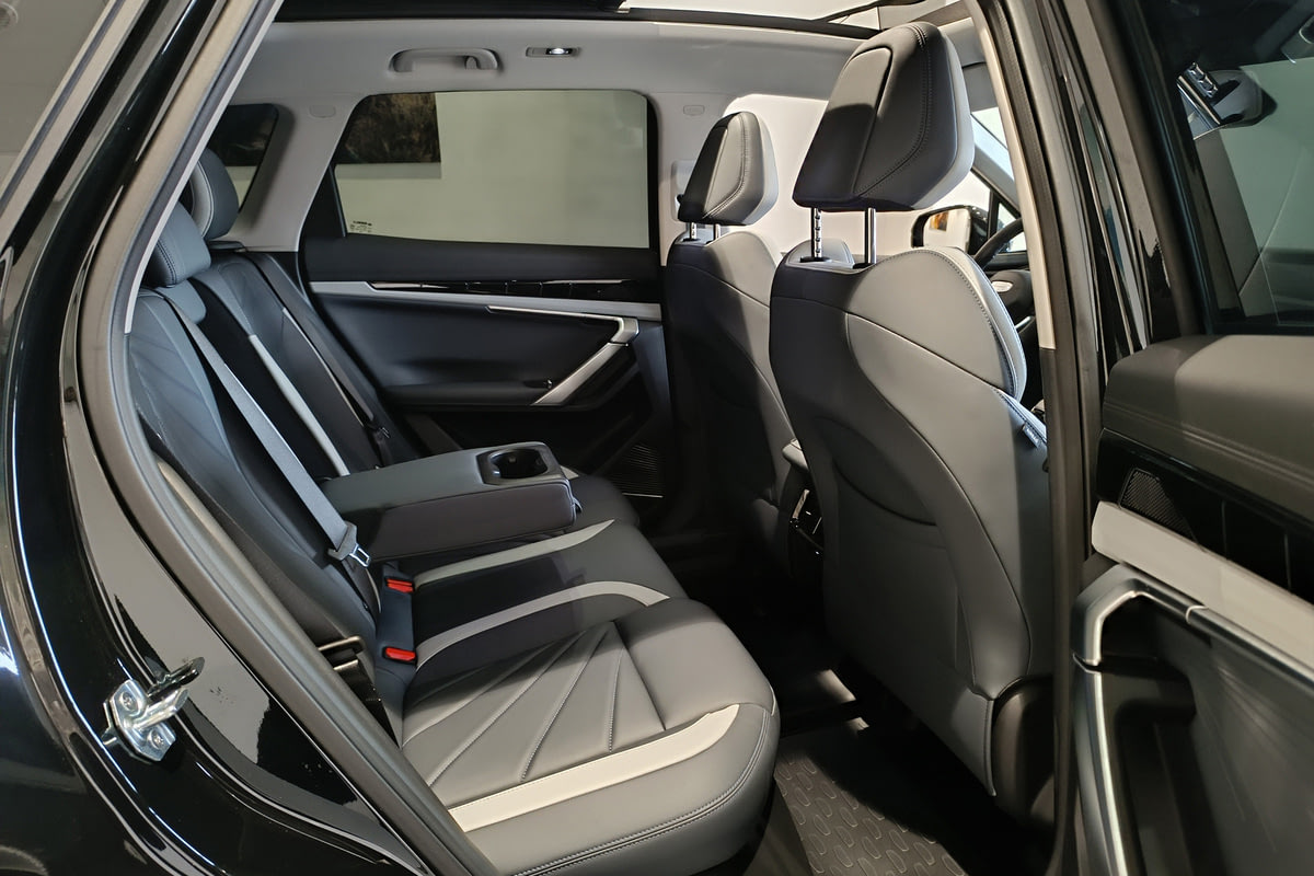 Фото GEELY Atlas II Люкс Черный металлик II 2026, №8