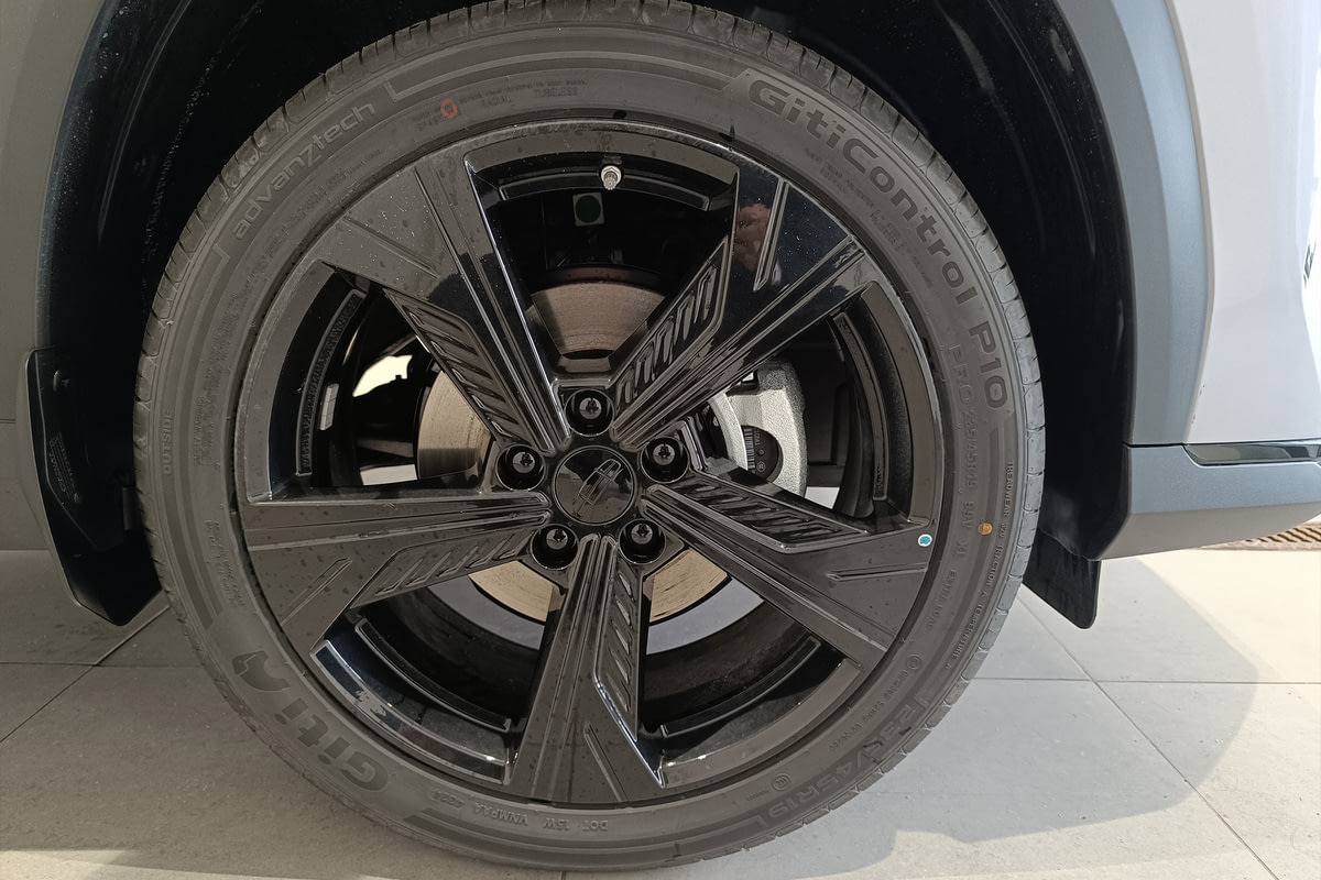 Фото GEELY Cityray I Flagship Sport Pearl Silver I 2025, №4