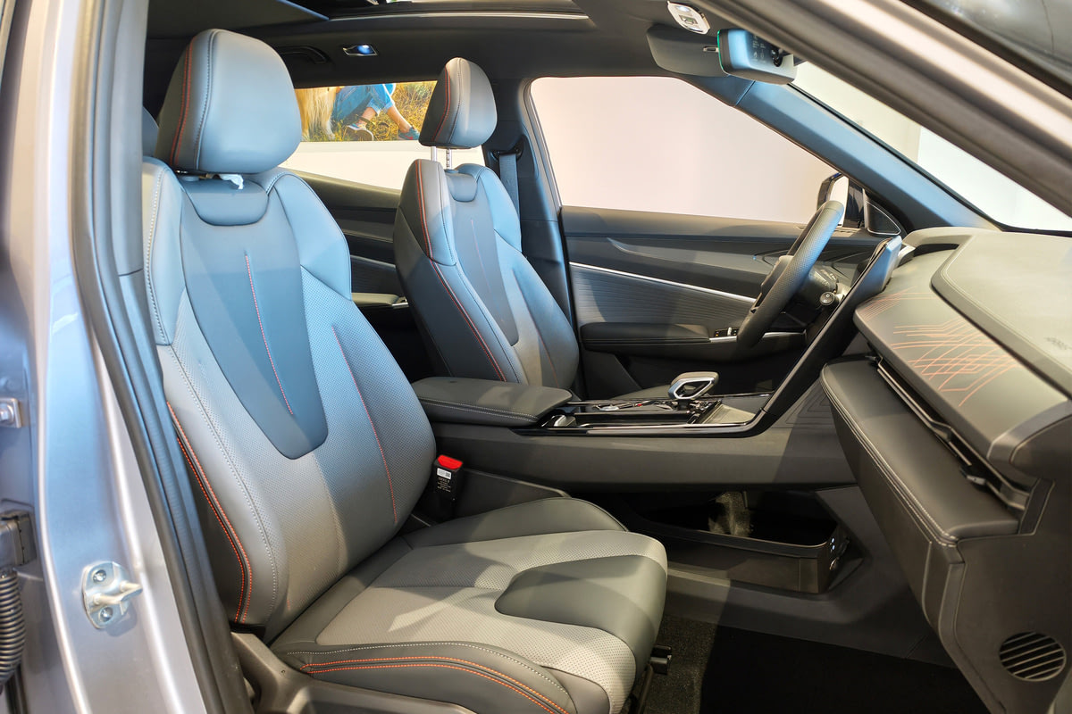 Фото GEELY Cityray I Люкс Серебристый металлик I 2026, №7
