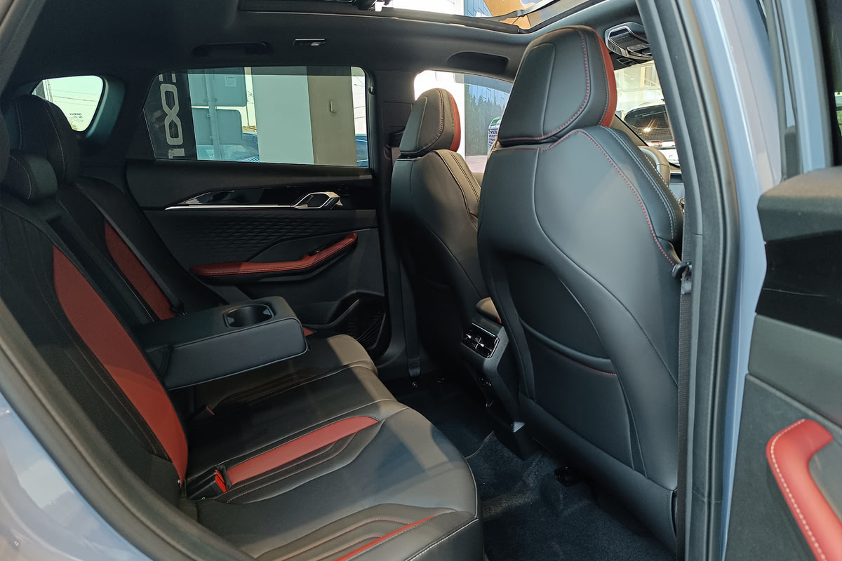 Фото GEELY Coolray I Рестайлинг 2 Эксклюзив Лиловый перламутр I РЕСТАЙЛИНГ 2 2026, №8