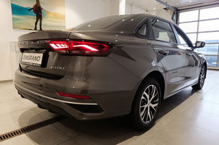 Фото GEELY Emgrand Luxury