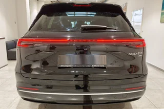 Фото GEELY EX5 Гибрид EM-i Макс