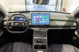 Фото GEELY EX5 Гибрид EM-R Макс