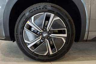 Фото GEELY EX5 Гибрид EM-R Макс