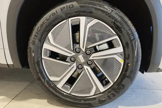 Фото GEELY EX5 Гибрид EM-R Макс