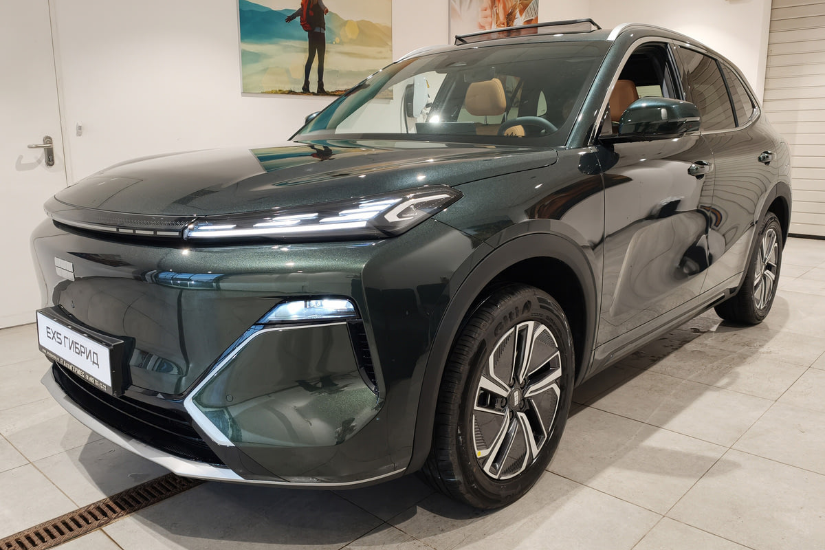 Фото GEELY EX5 Гибрид I EM-R Макс Зеленый металлик I 2026, №1