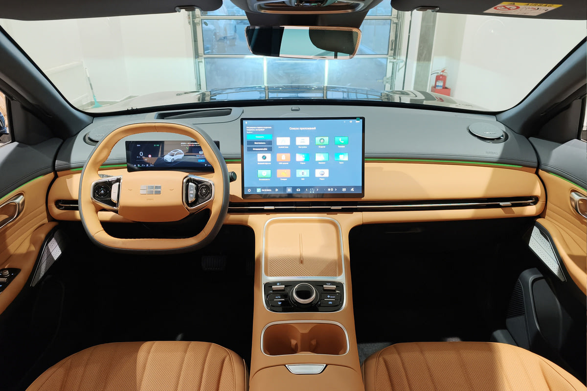 Фото GEELY EX5 Гибрид I EM-R Макс Зеленый металлик I 2026, №5