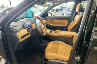 GEELY EX5 Гибрид I EM-R Макс Черный металлик I 2026, №6