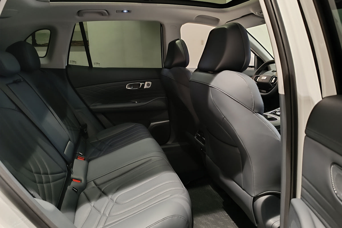 Фото GEELY EX5 EM-i I Max Crystal White I 2025, №8