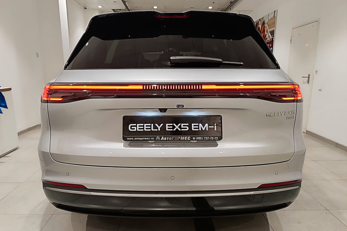 Фото GEELY EX5 EM-i I Max Pearl Silver I 2025, №3