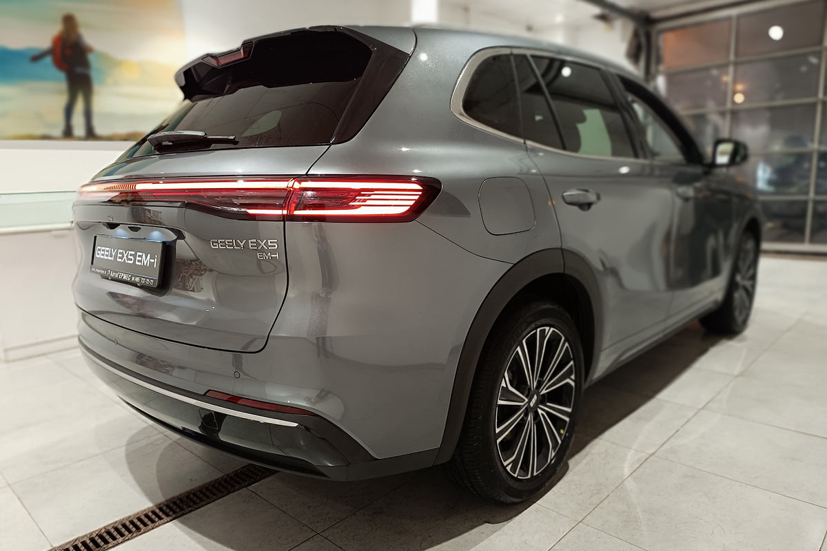 Фото GEELY EX5 EM-i I Max Серый металлик I 2025, №2
