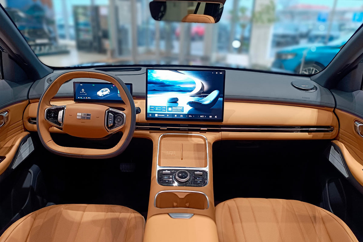 Фото GEELY EX5 EM-i I Max Jungle Green I 2025, №5