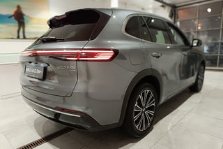 Фото GEELY EX5 EM-i Max