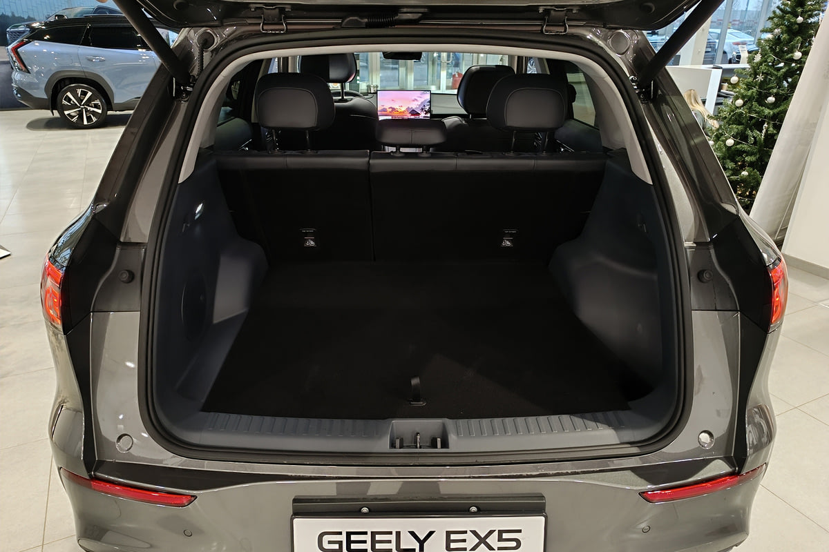 Фото GEELY EX5 I Max Magnetic Grey I 2025, №9