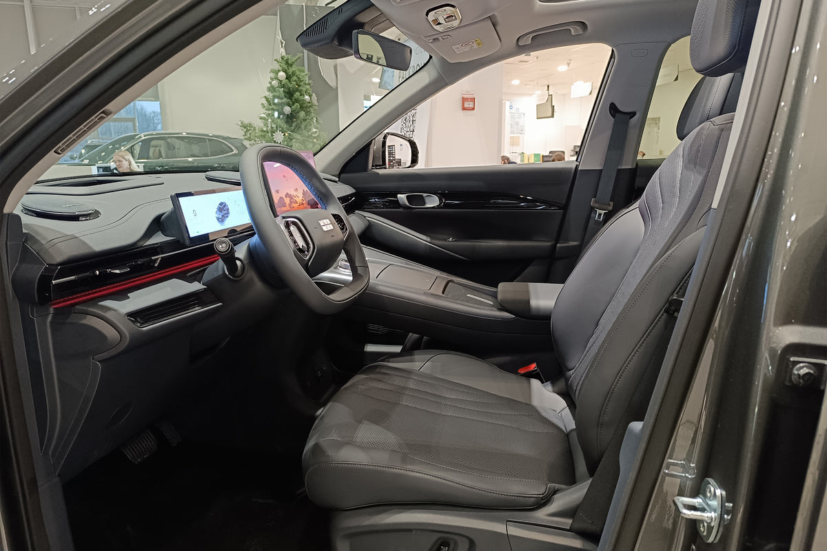 Фото GEELY EX5 I Max Magnetic Grey I 2025, №6